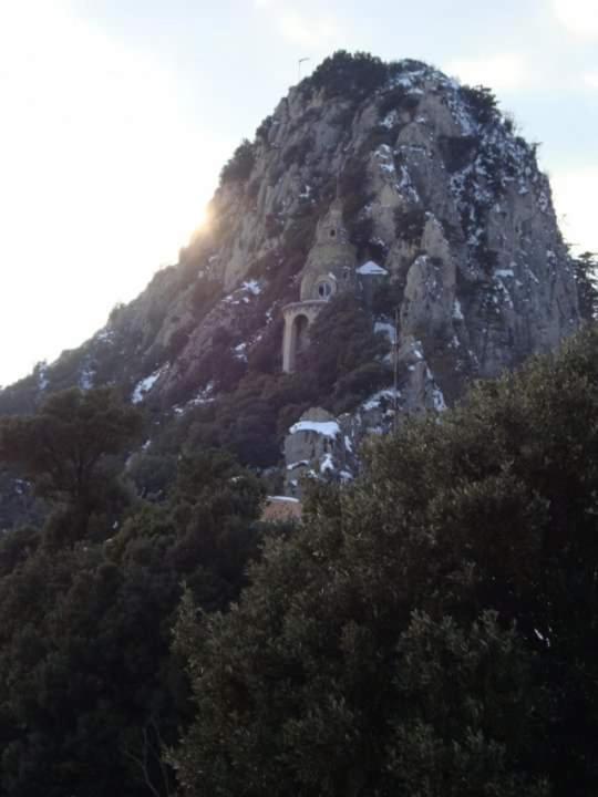 Apartamentos Loli Berga Esterno foto